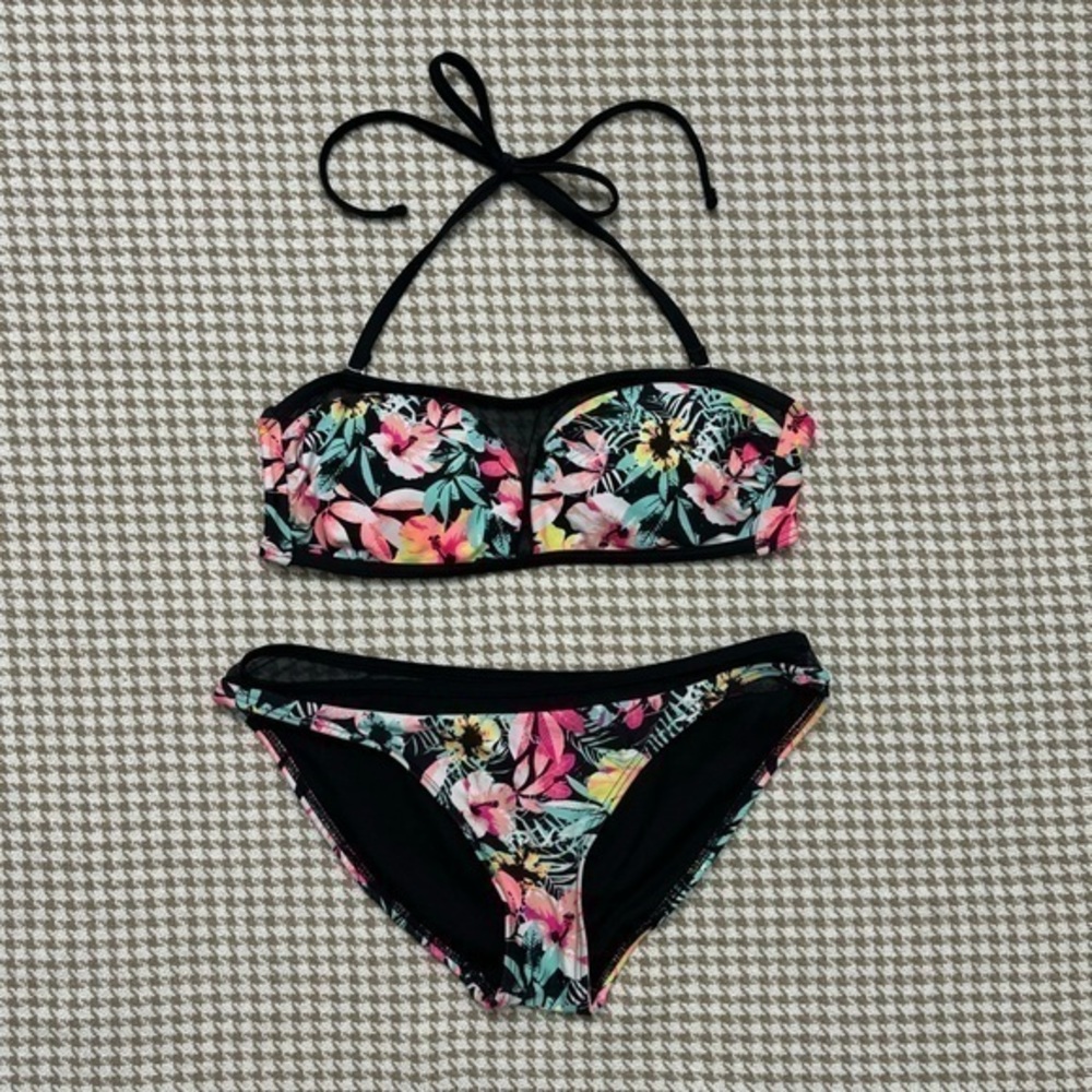 5/$15 | Xhilaration | Bright Floral Bikini